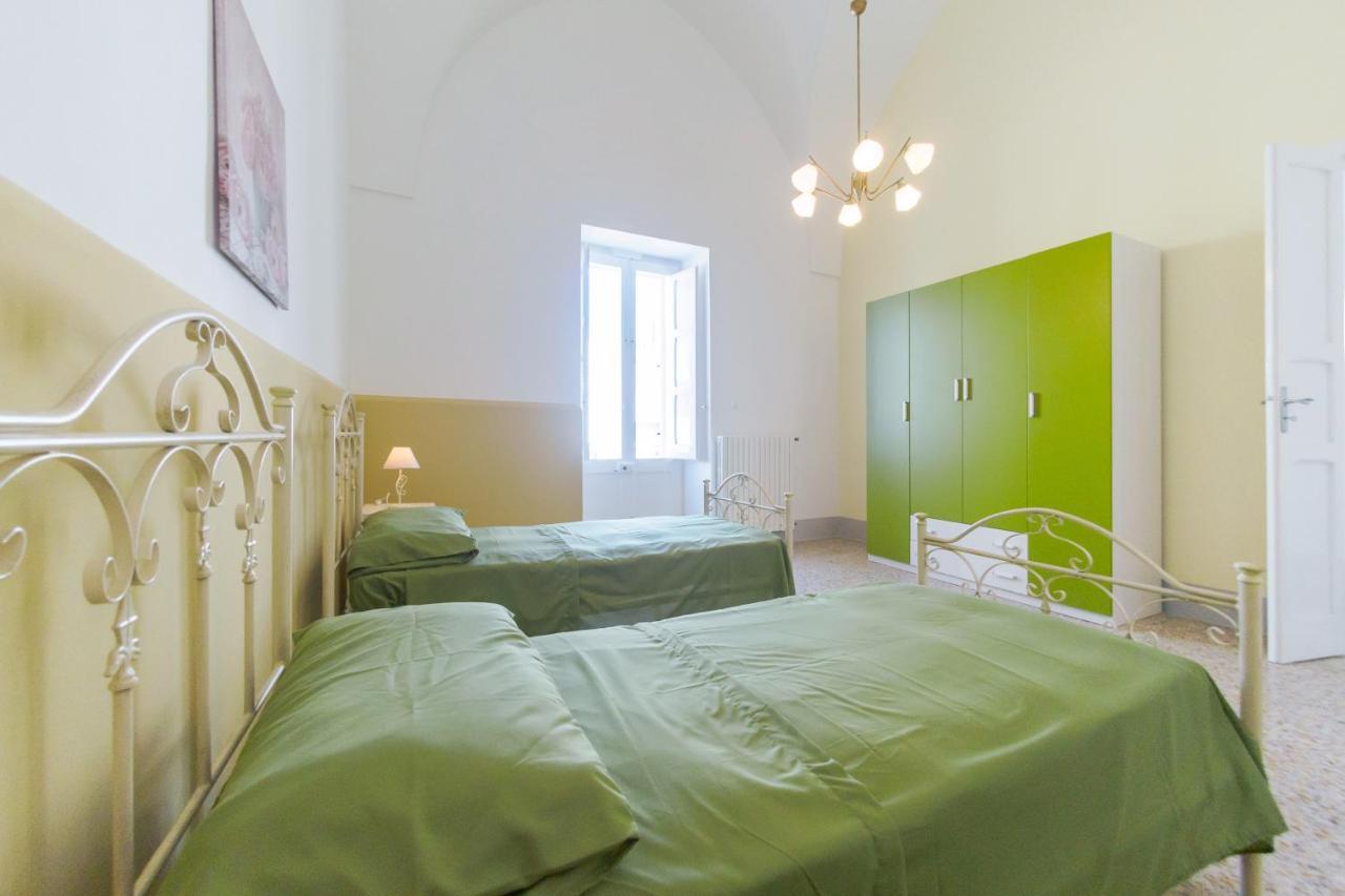 Casa Vacanze Penelope อเลซซาโน ภายนอก รูปภาพ